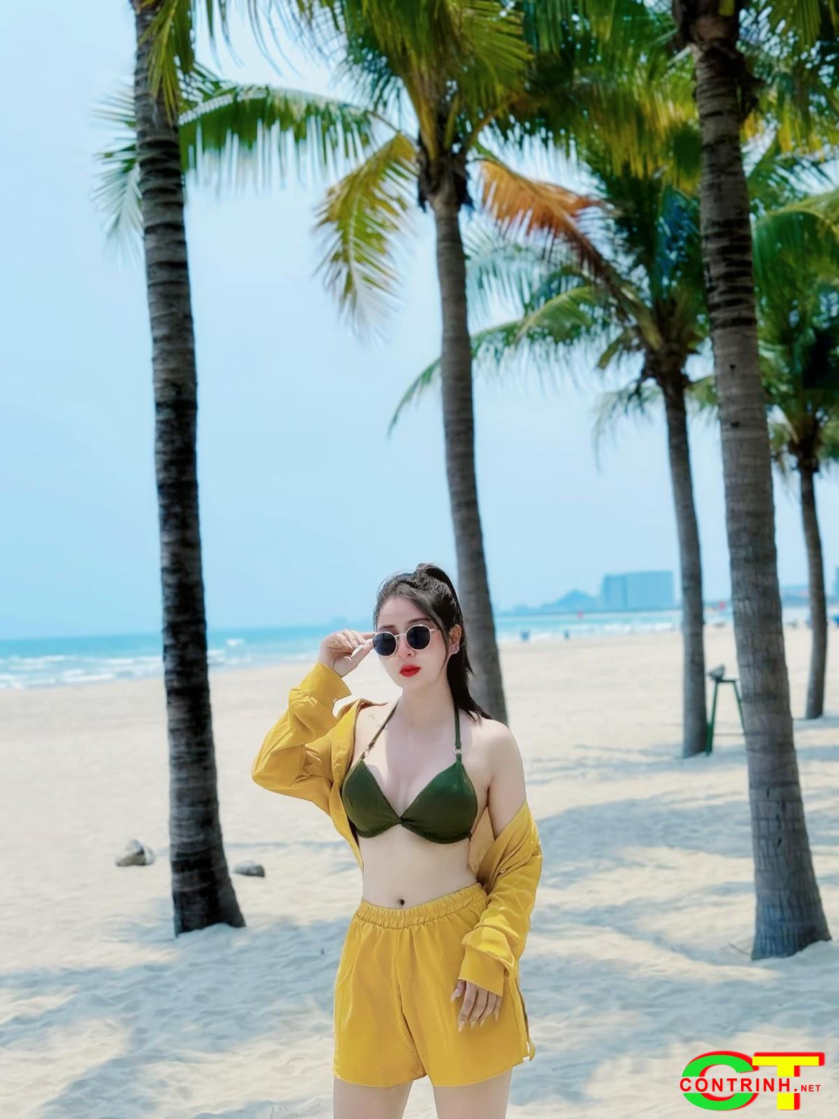 anh-ngoc-anh-mac-bikini-chup-hinh-sexy